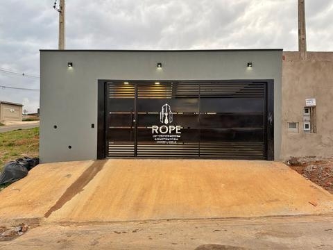 Casa à venda em Indaiatuba com 3 quartos no Jardim Casablanca