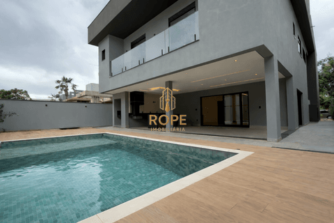 Casa à venda com 4 suítes e piscina no Condomínio Maison Du Parc em Indaiatuba - SP